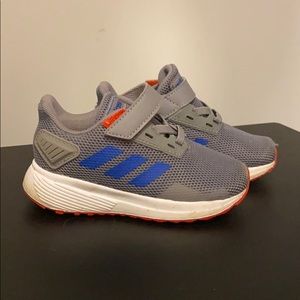 Toddler boy size 7 Adidas sneakers